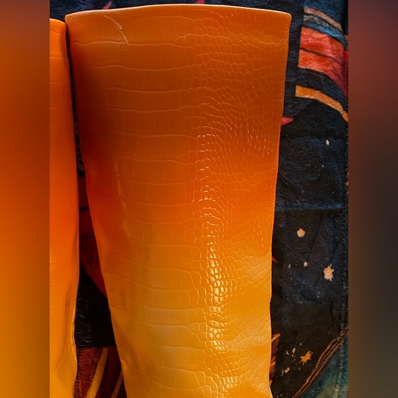 SIMMI London Sexy orange ombre snakeskin boots,gold chain link stiletto heel, 7 - Picture 12 of 16